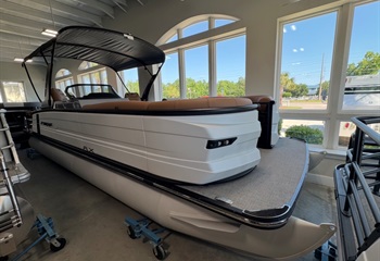 2026 Starcraft DL DH BAR Matte White Boat